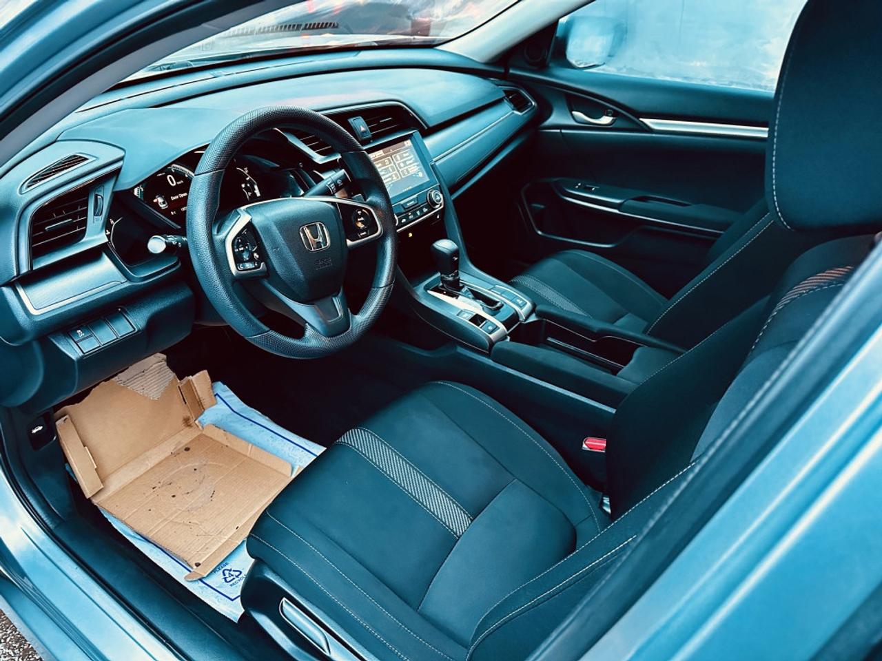 2017 Honda Civic SEDAN LX Photo