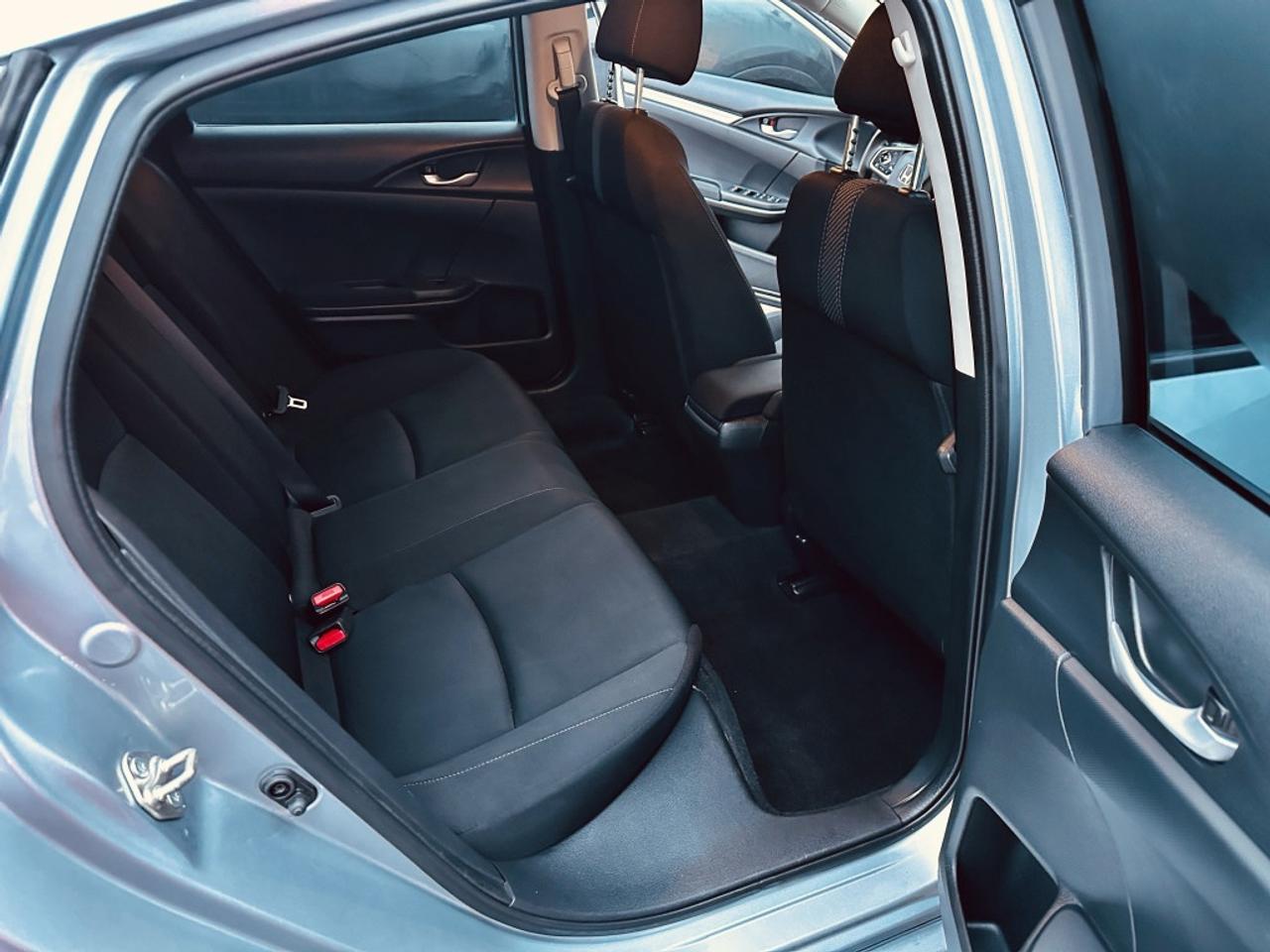 2017 Honda Civic SEDAN LX Photo