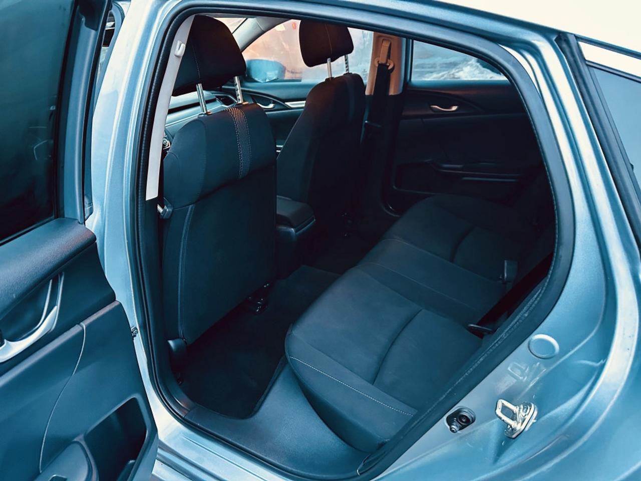 2017 Honda Civic SEDAN LX Photo