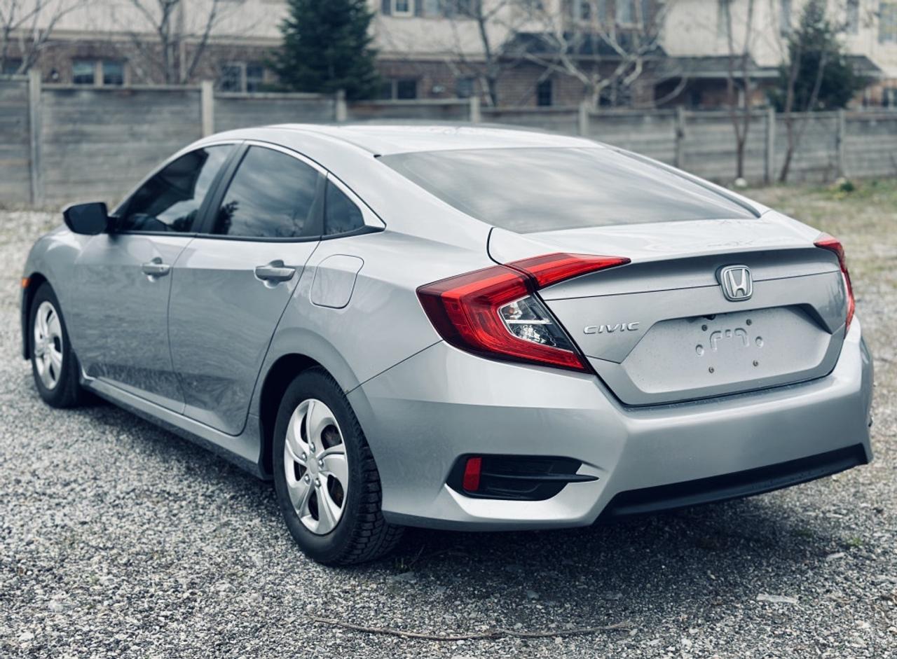 2017 Honda Civic SEDAN LX Photo