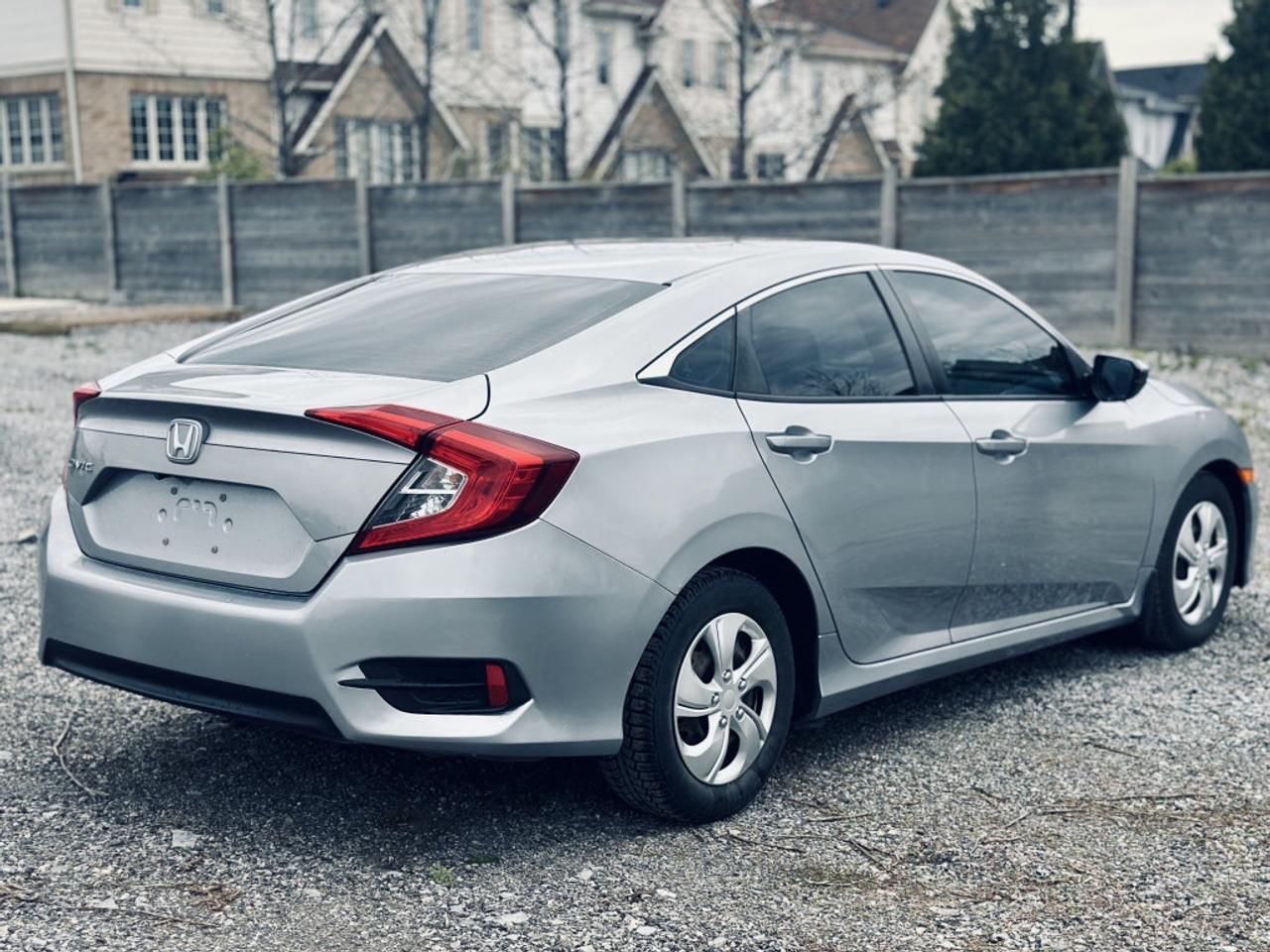 2017 Honda Civic SEDAN LX Photo