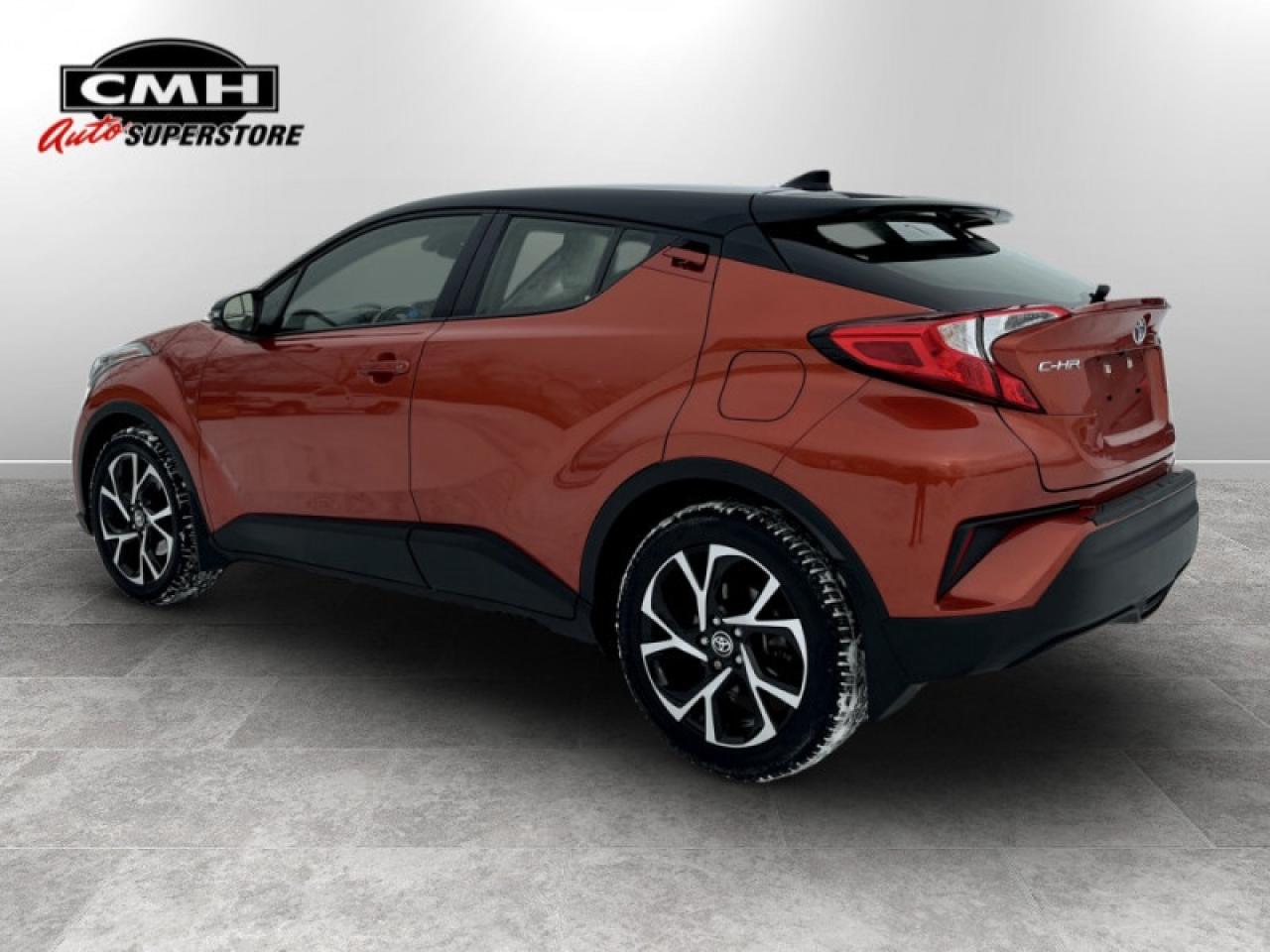 2021 Toyota C-HR XLE Premium  - Low Mileage Photo2