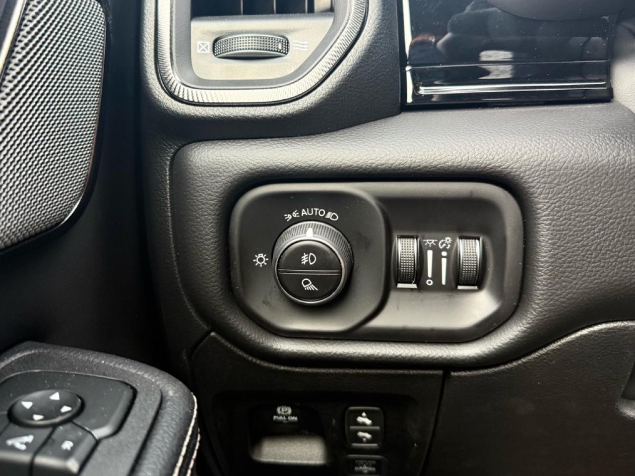 2026 RAM 1500 Sport  - Sunroof - Night Edition - $253.89 /Wk Photo