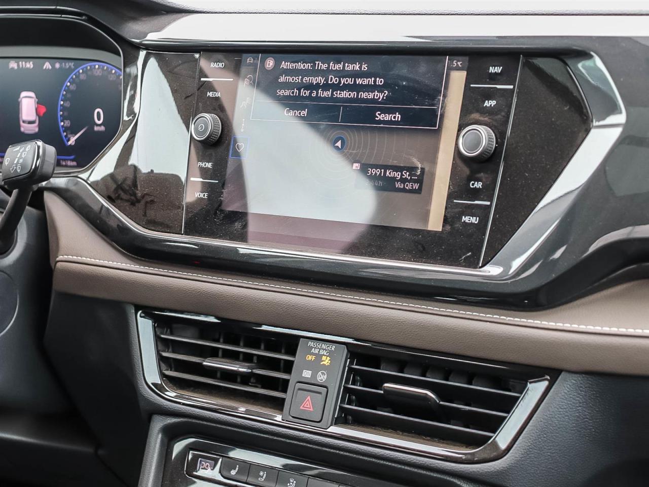 2024 Volkswagen Taos Highline Photo