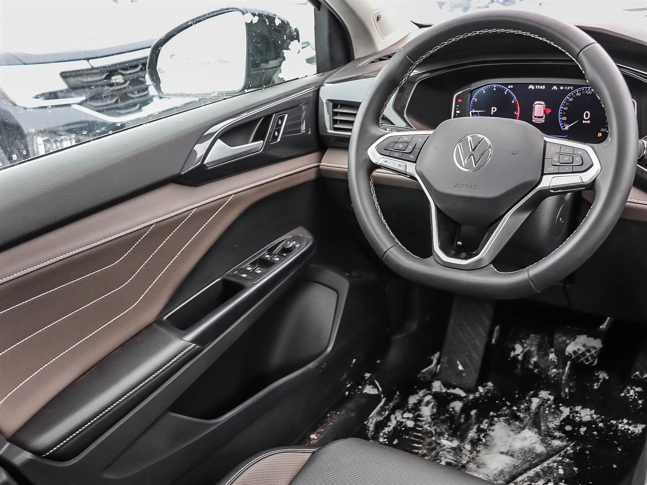 2024 Volkswagen Taos Highline Photo