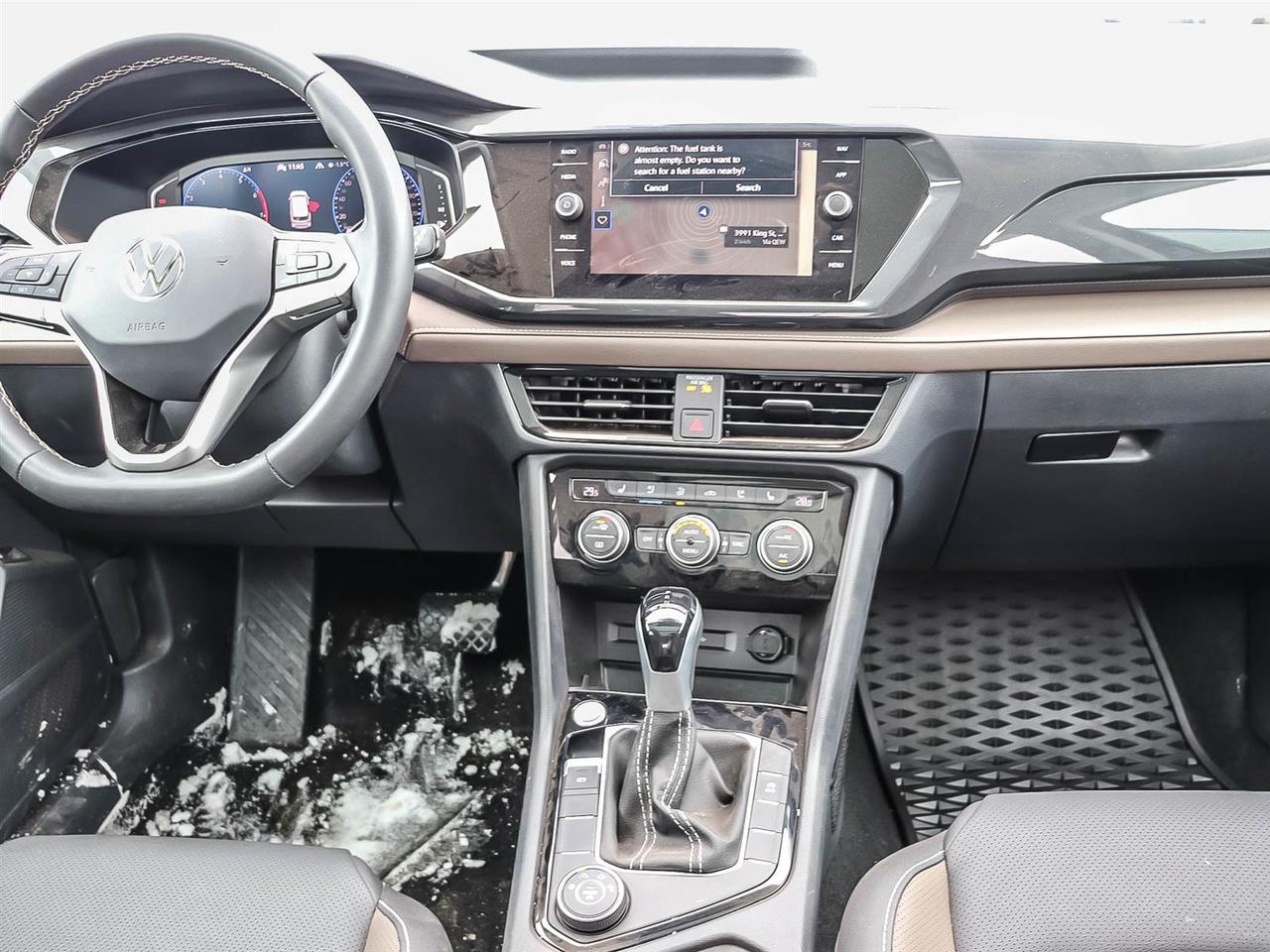 2024 Volkswagen Taos Highline Photo