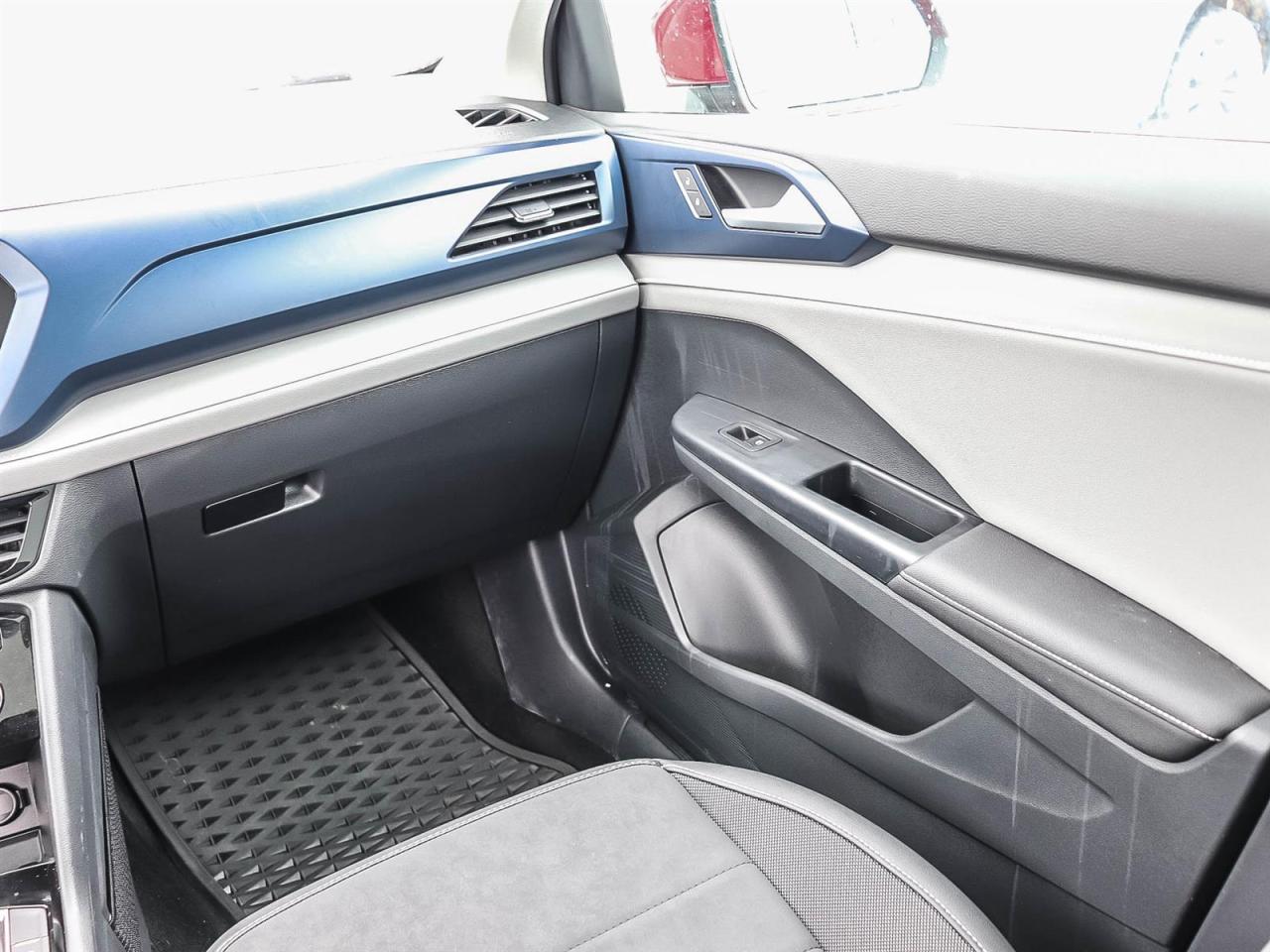 2024 Volkswagen Taos Comfortline Photo