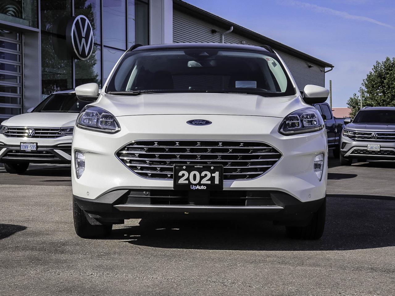 2021 Ford Escape Titanium Hybrid Photo