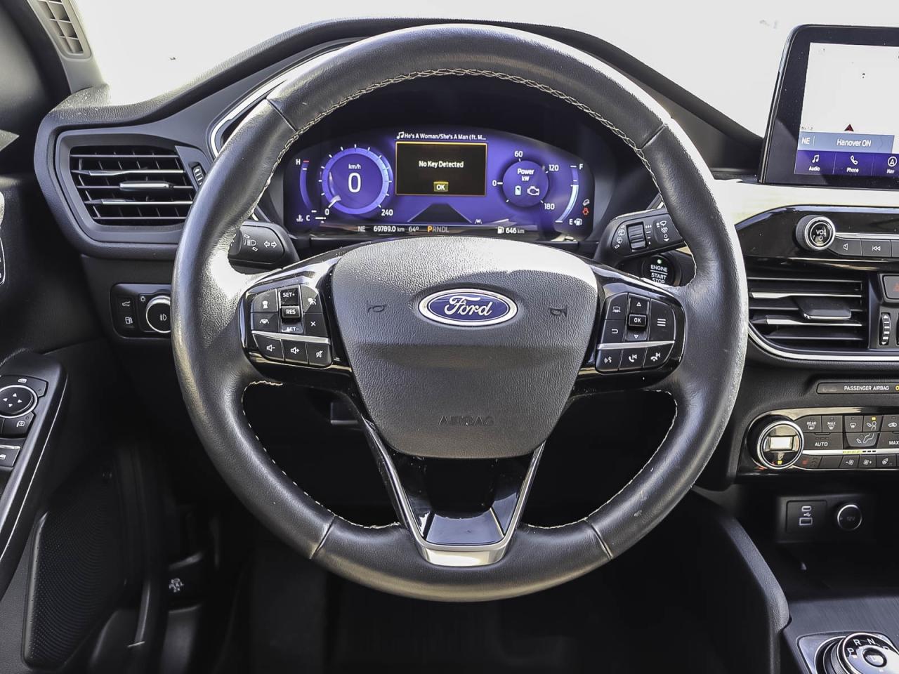 2021 Ford Escape Titanium Hybrid Photo