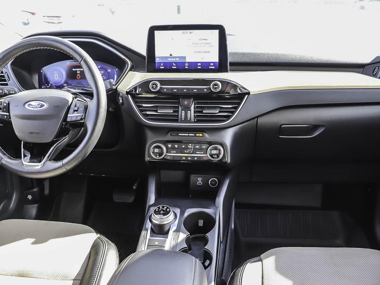 2021 Ford Escape Titanium Hybrid Photo