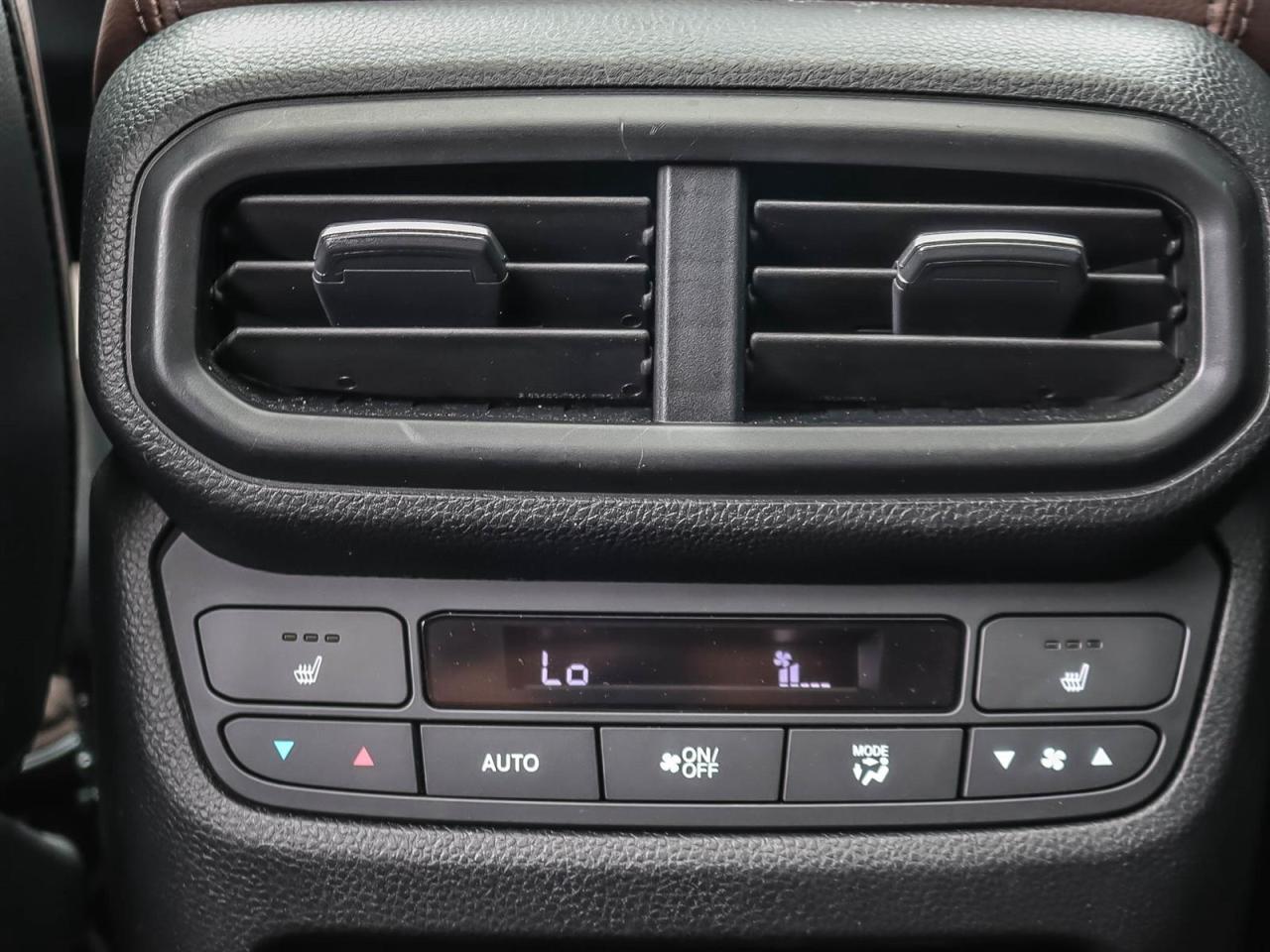 2023 Honda Pilot Touring Photo