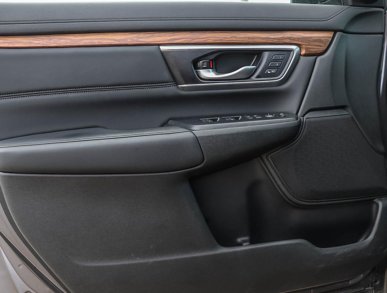 2021 Honda CR-V Touring Photo