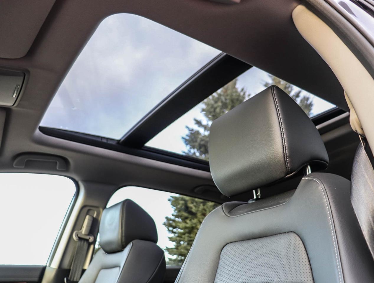 2021 Honda CR-V Touring Photo