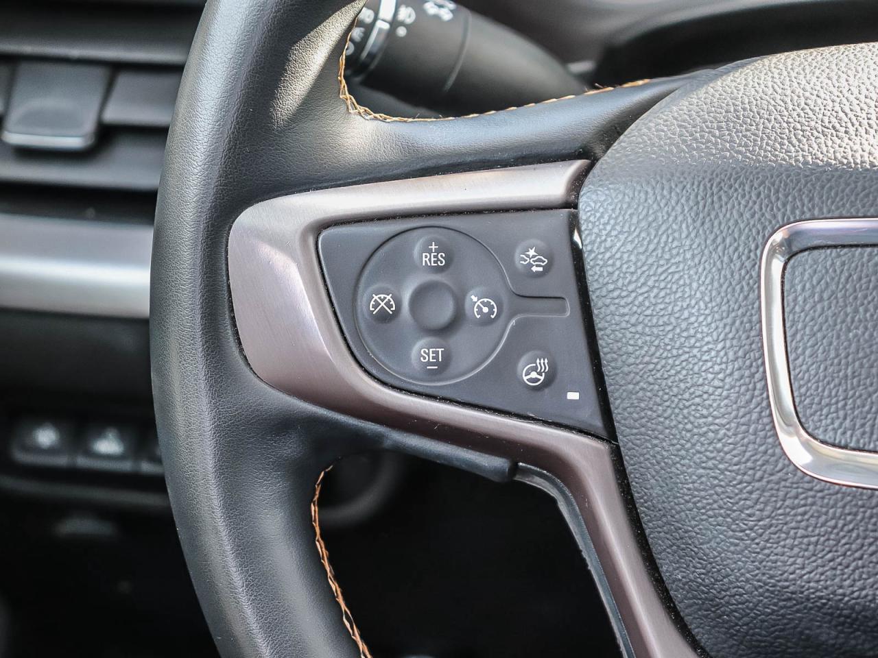 2023 GMC Terrain AT4 Photo