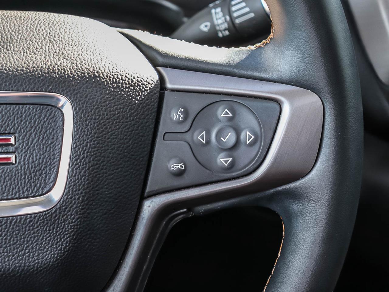 2023 GMC Terrain AT4 Photo