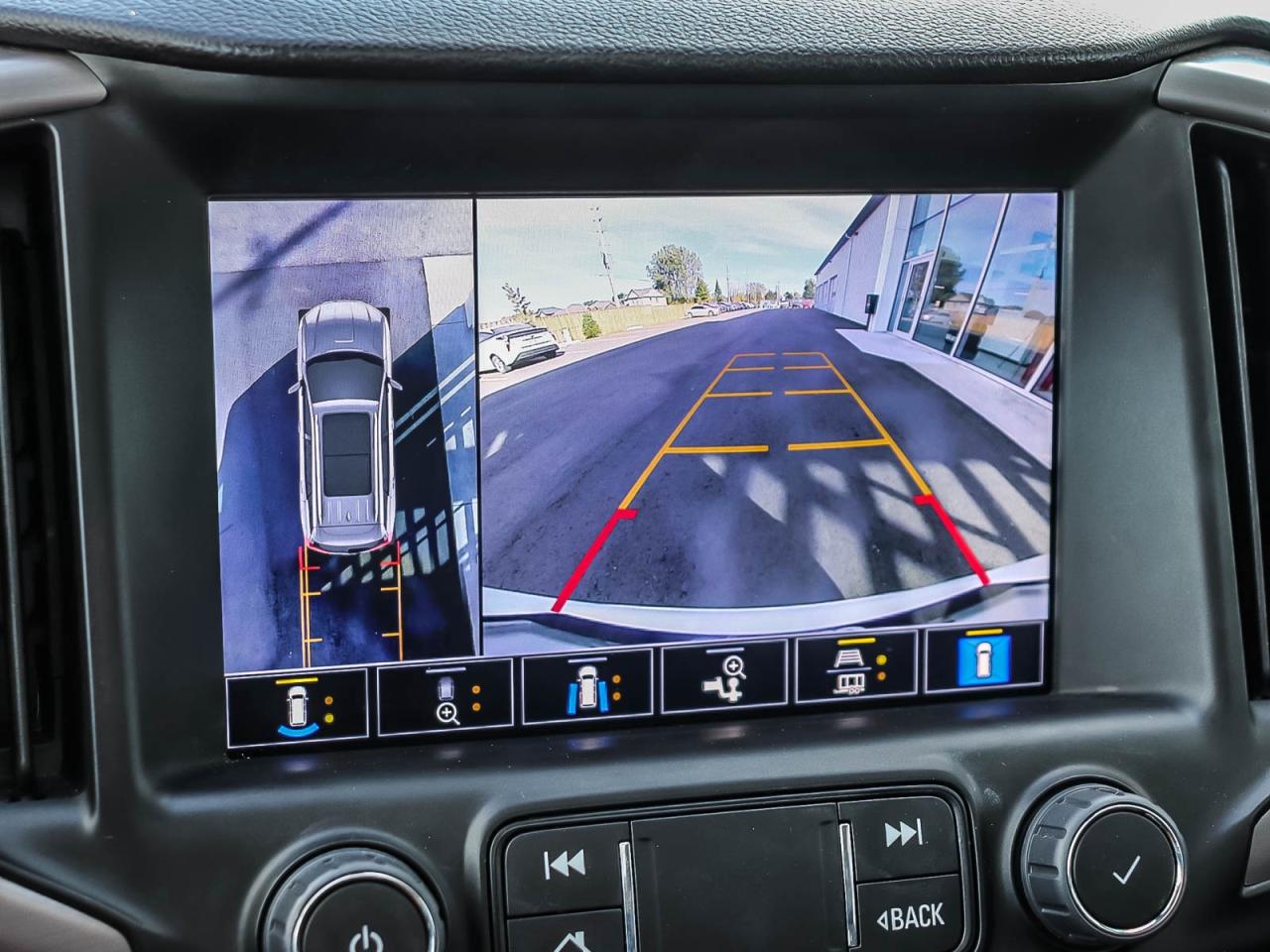 2023 GMC Terrain AT4 Photo