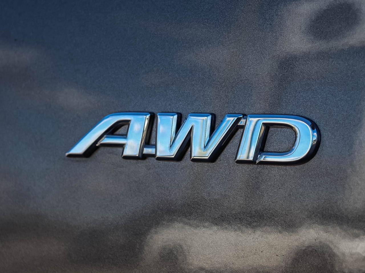 2017 Toyota Sienna XLE Photo