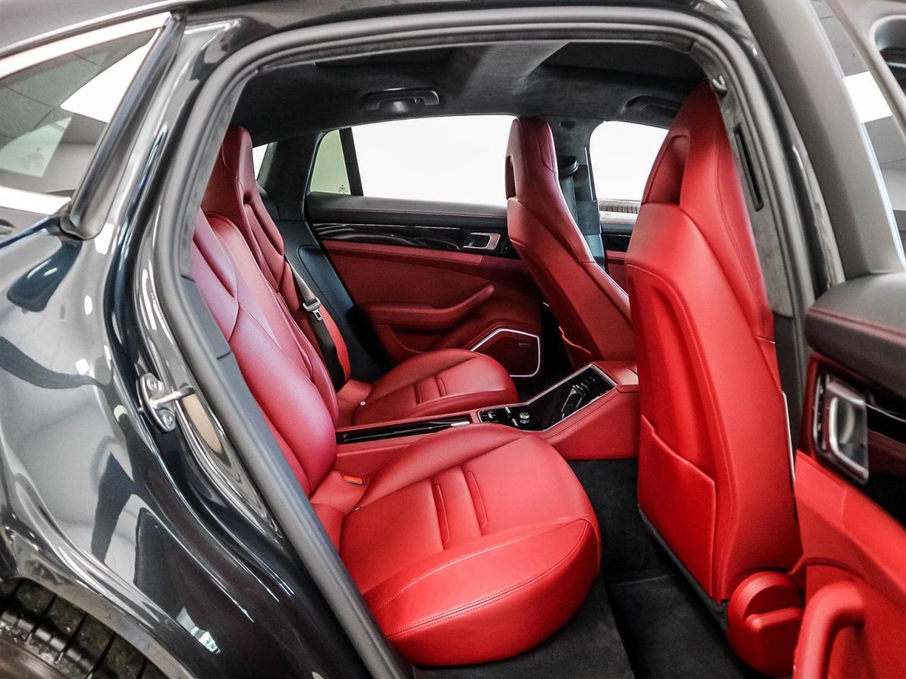 2018 Porsche Panamera Turbo Photo