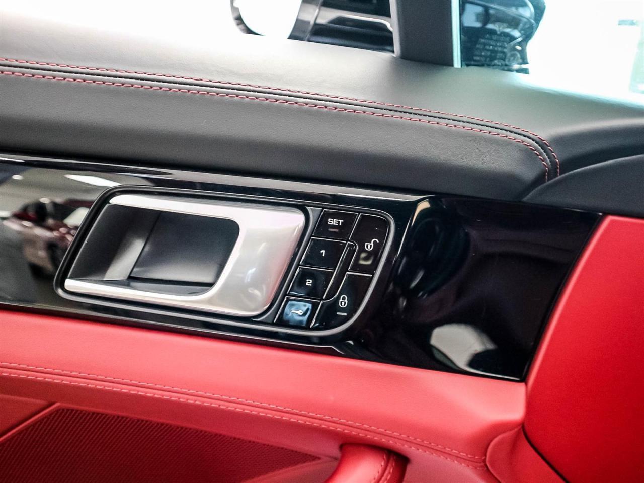 2018 Porsche Panamera Turbo Photo