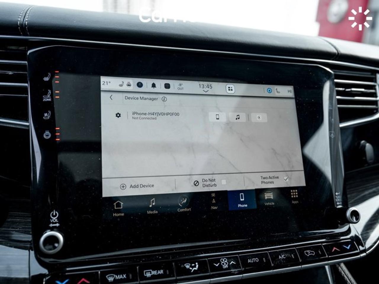 2022 Jeep Wagoneer Series II RearSeat Entertainment Group passenger interactive display Photo