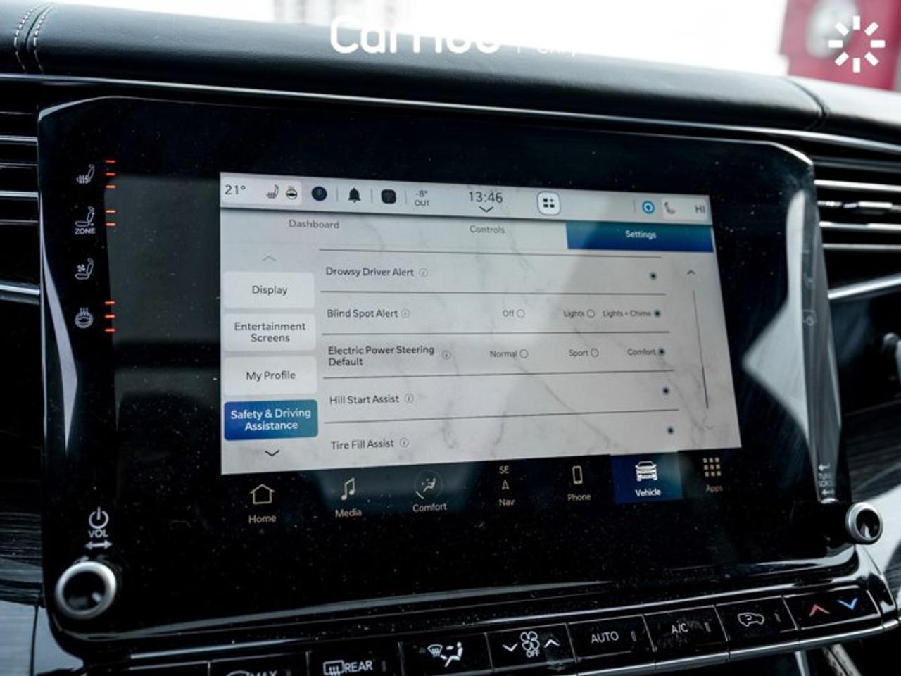 2022 Jeep Wagoneer Series II RearSeat Entertainment Group passenger interactive display Photo