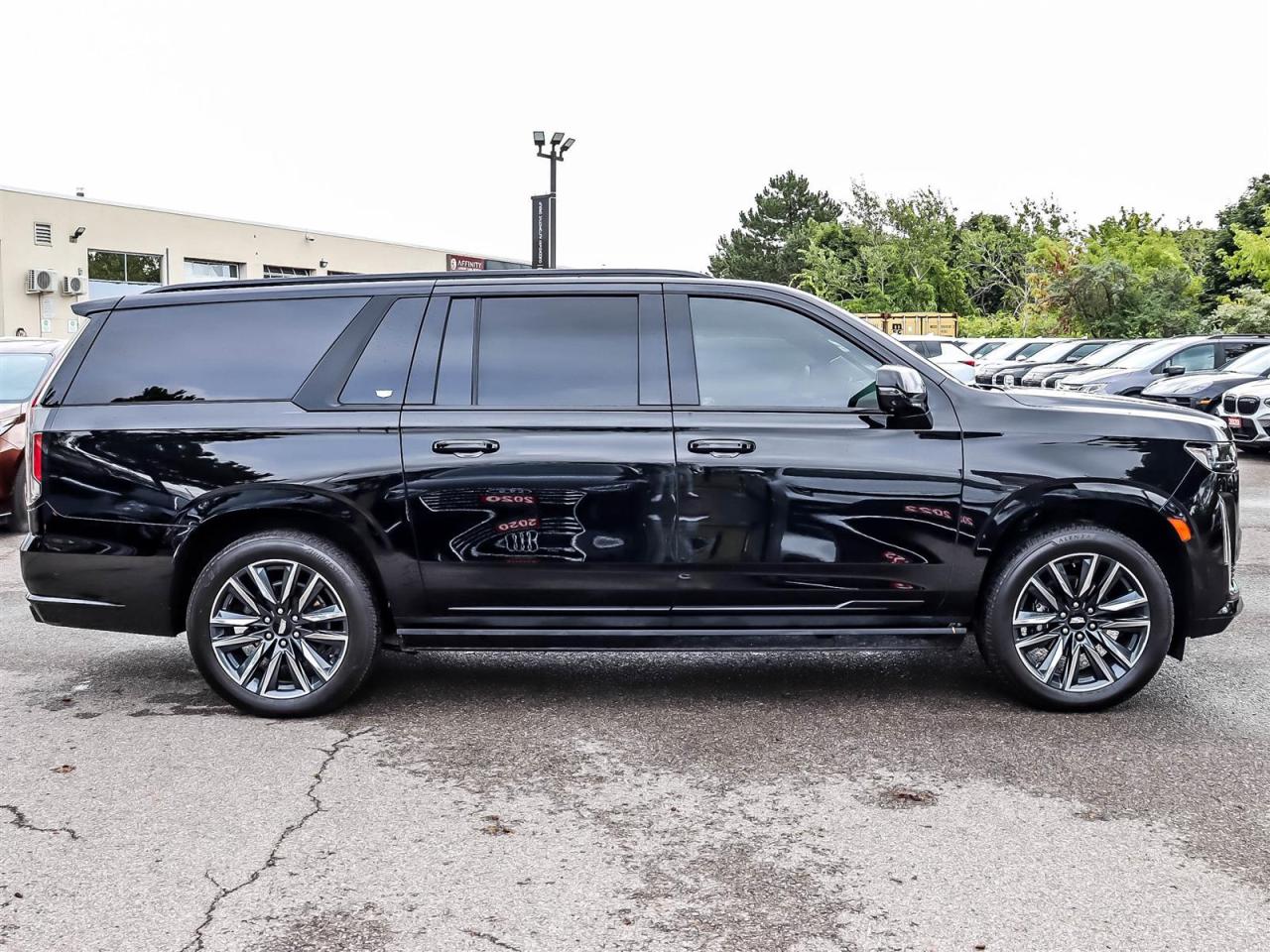 2021 Cadillac Escalade ESV Sport Platinum Photo