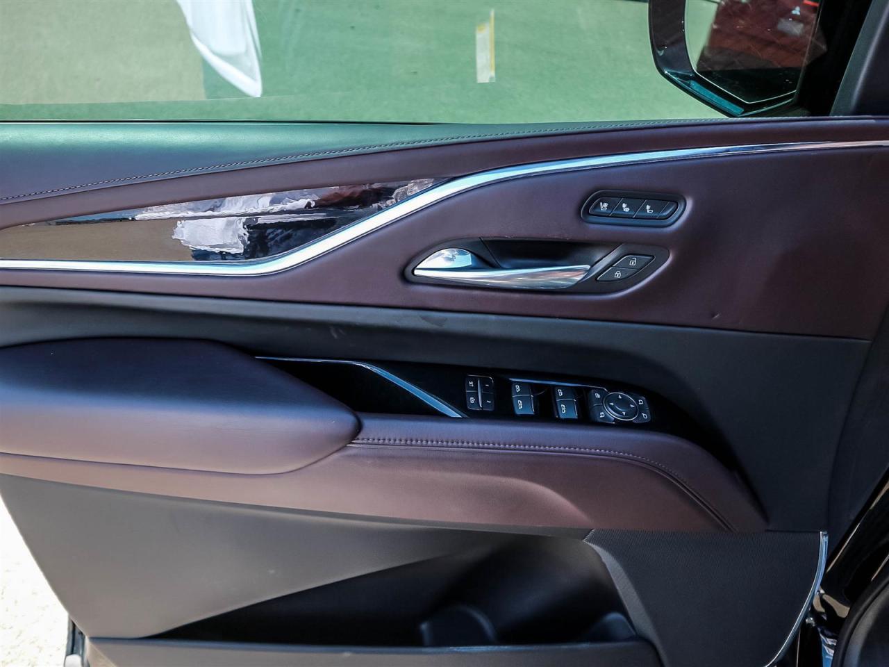 2021 Cadillac Escalade ESV Sport Platinum Photo