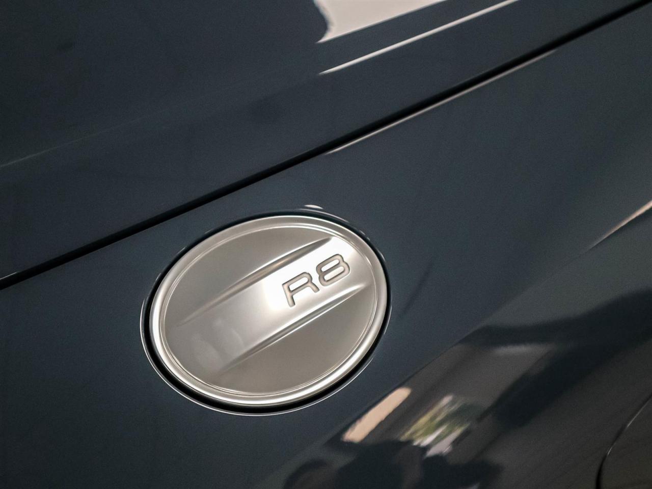 2023 Audi R8 Spyder 5.2 V10 Performance RWD 7 sp S tronic Photo