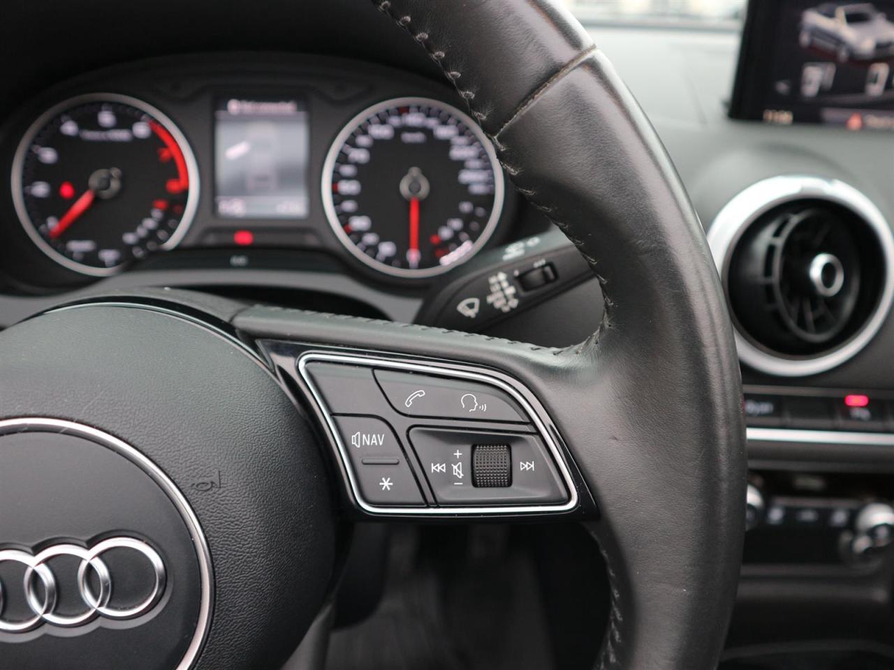 2017 Audi A3 2.0T Komfort quattro 6sp S tronic Cab Photo