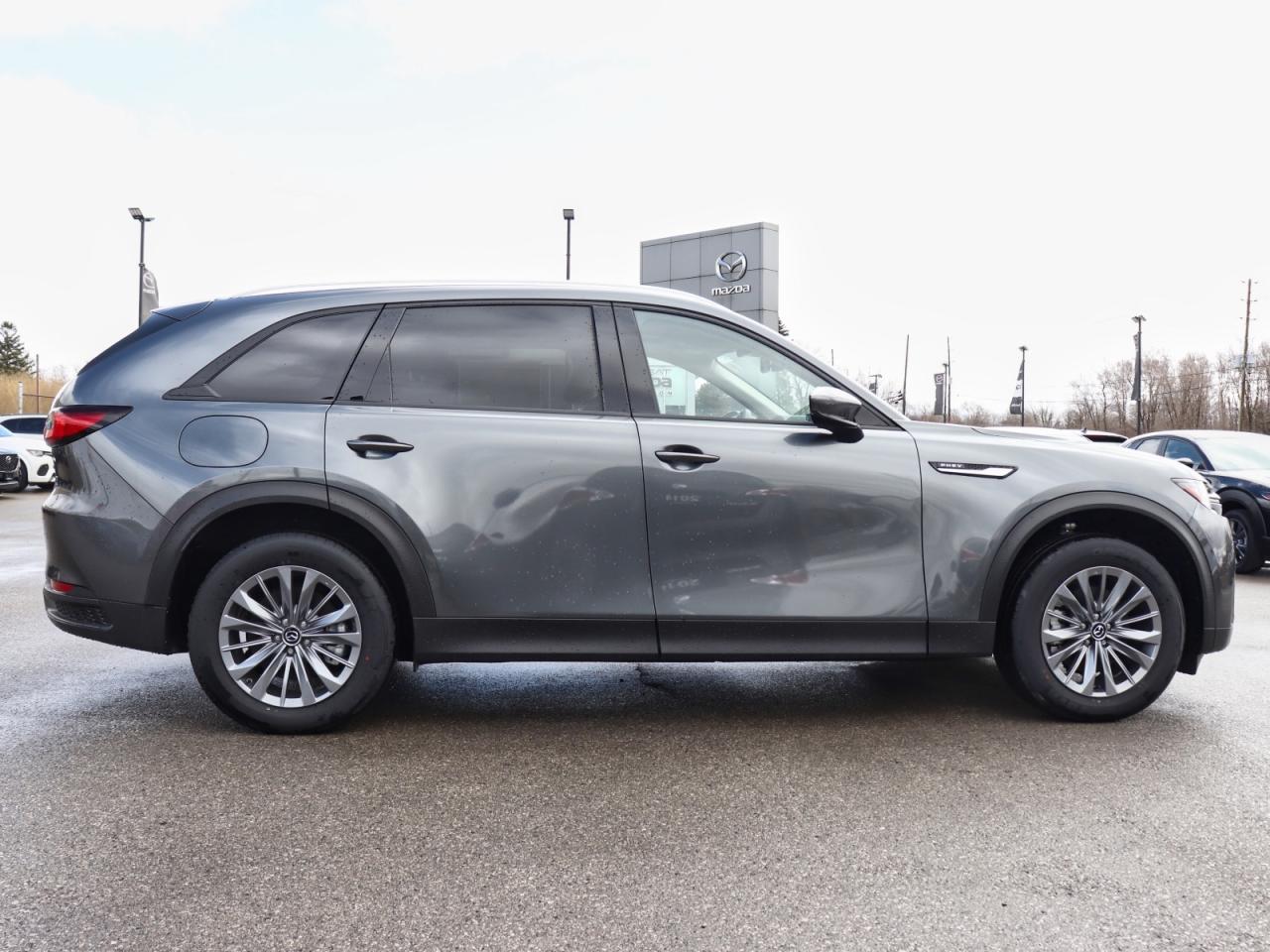 2024 Mazda CX-90 PHEV GS-L- PANOROOF AWD, CARPLAY, AMAZING FUEL ECONOMY Photo2