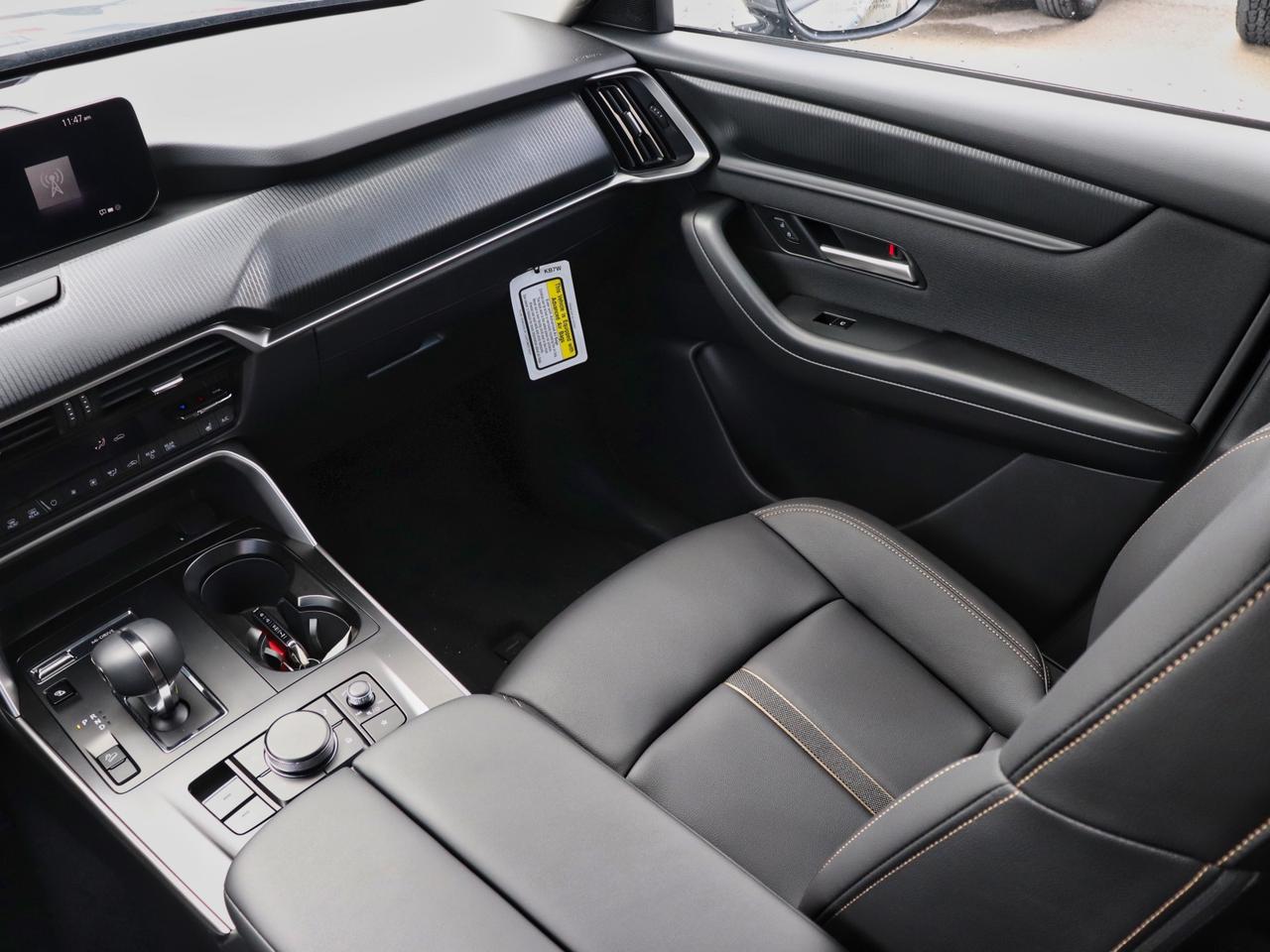 2024 Mazda CX-90 PHEV GS-L- PANOROOF AWD, CARPLAY, AMAZING FUEL ECONOMY Photo