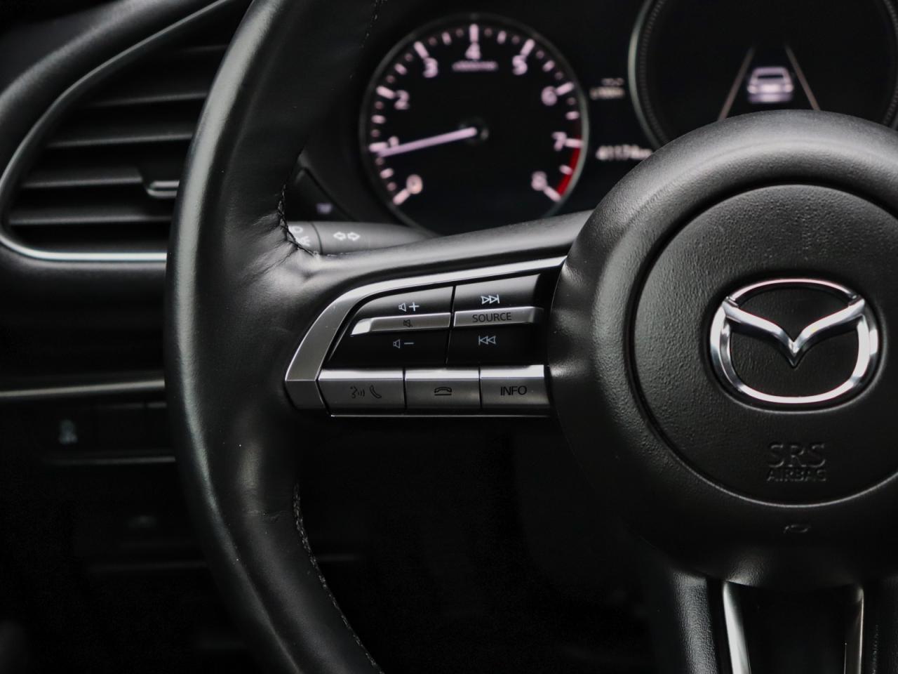 2023 Mazda MAZDA3 GS Photo