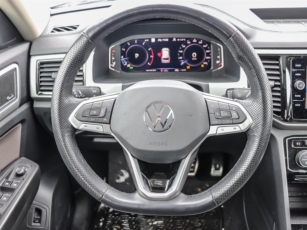 2023 Volkswagen Atlas HIGHLINE Photo