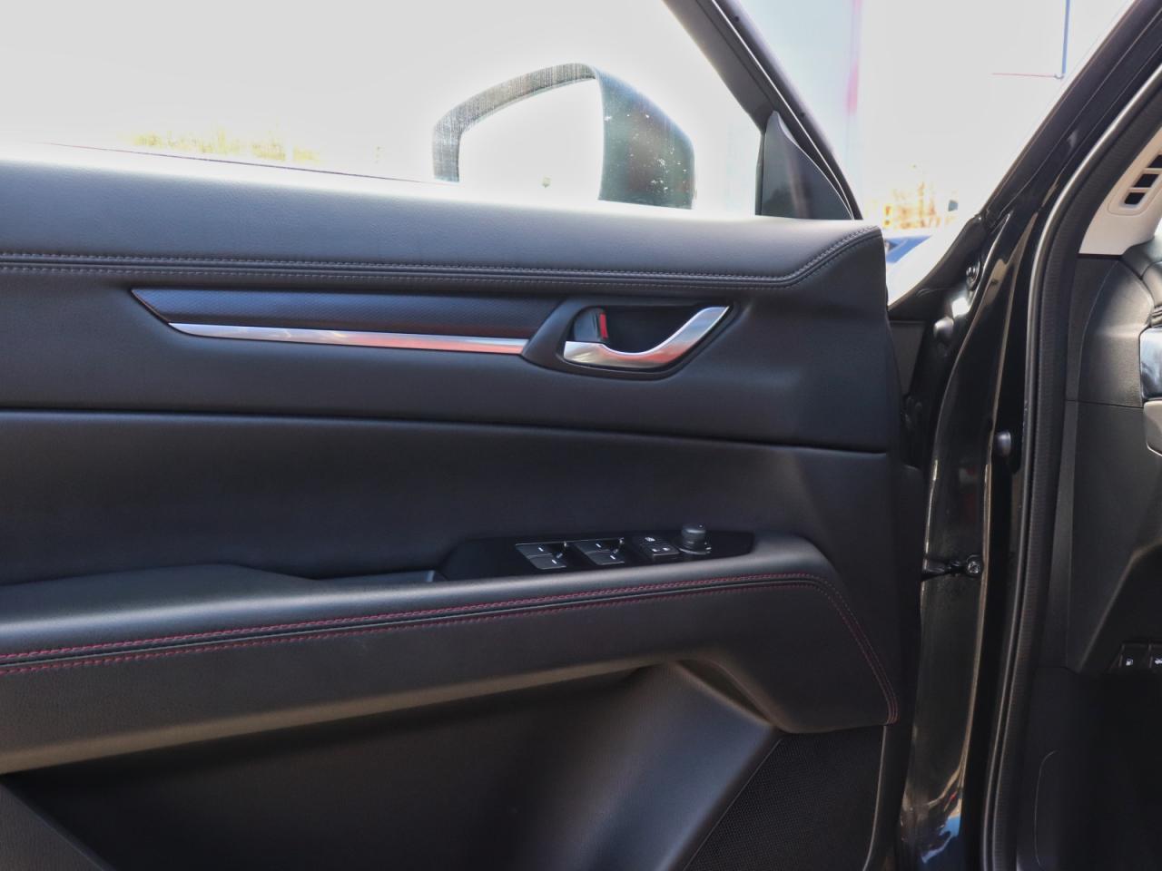 2024 Mazda CX-5 KURO EDITION- RED LEATHER, MOORNOOF, IACTIV SAFETY Photo