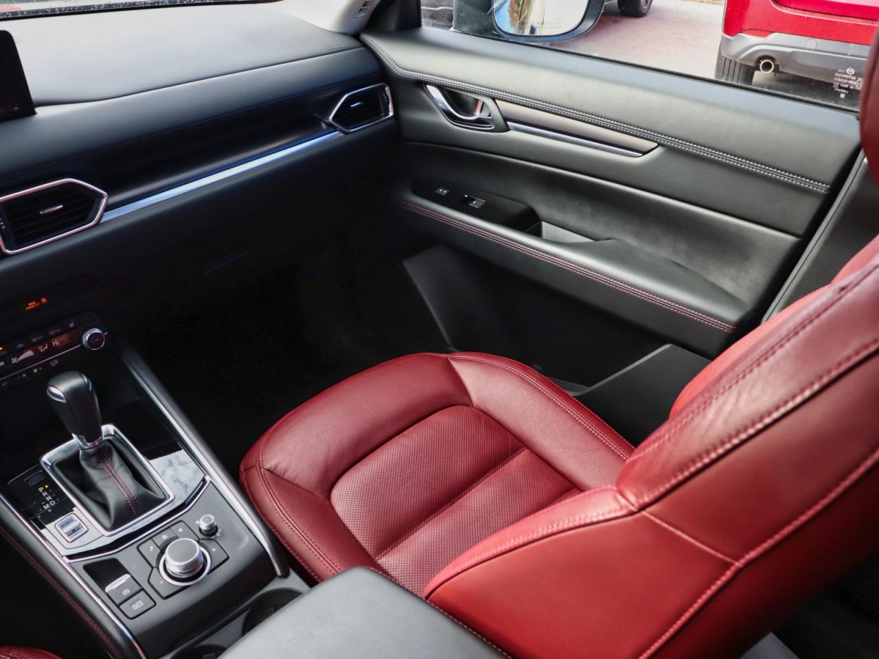 2024 Mazda CX-5 KURO EDITION- RED LEATHER, MOORNOOF, IACTIV SAFETY Photo