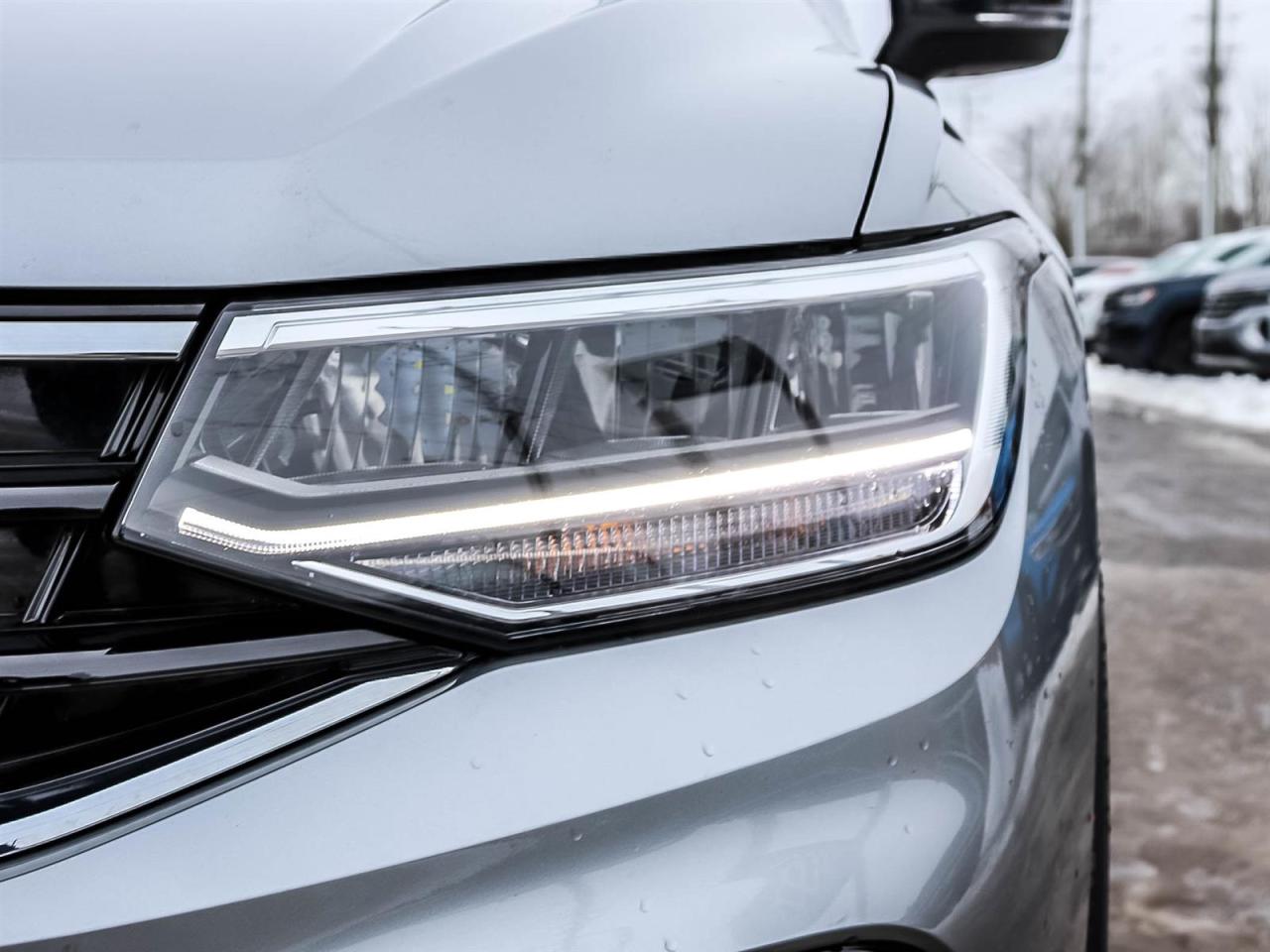 2024 Volkswagen Tiguan Comfortline R-Line Black Edition Photo