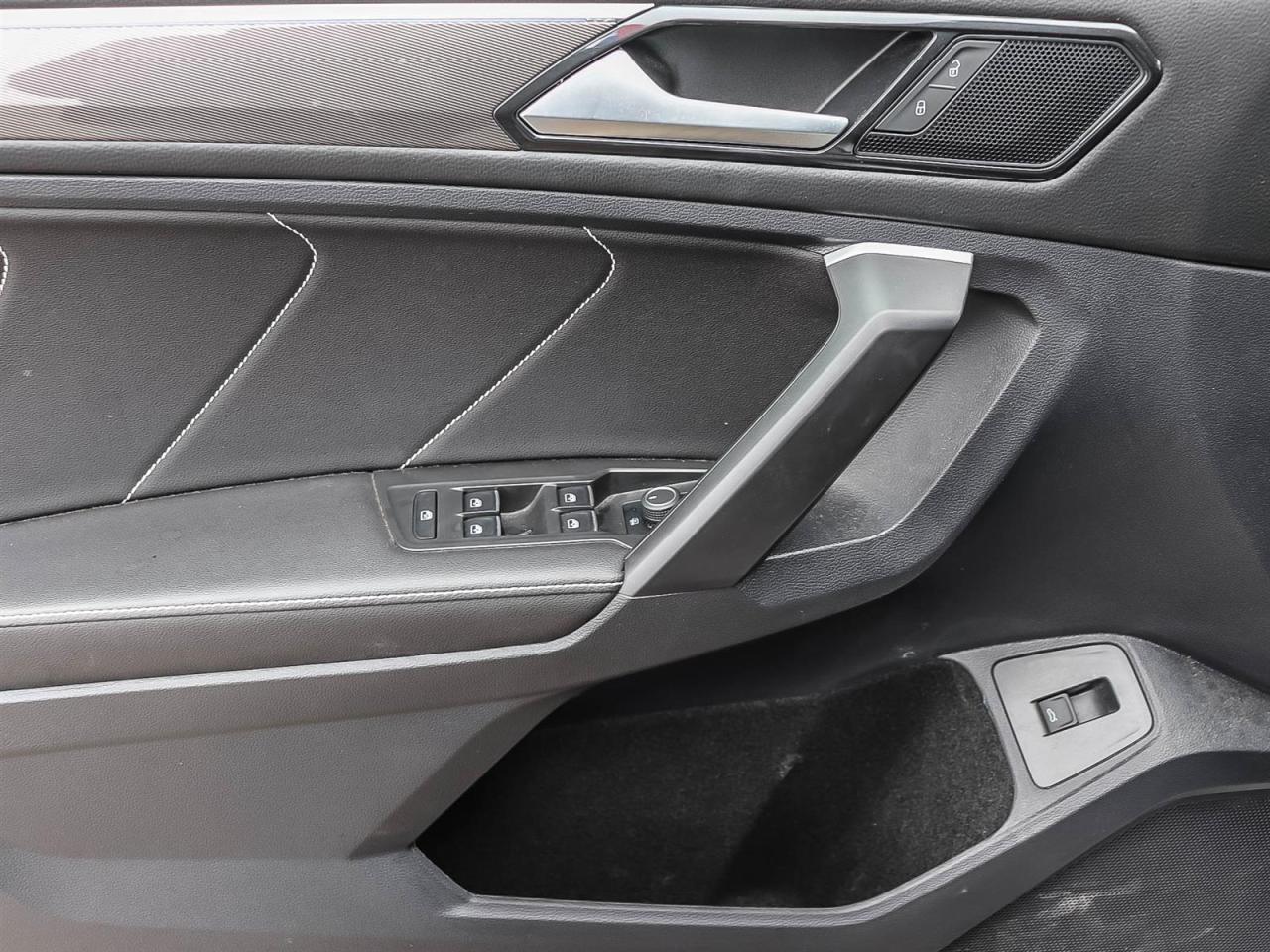 2024 Volkswagen Tiguan Comfortline R-Line Black Edition Photo