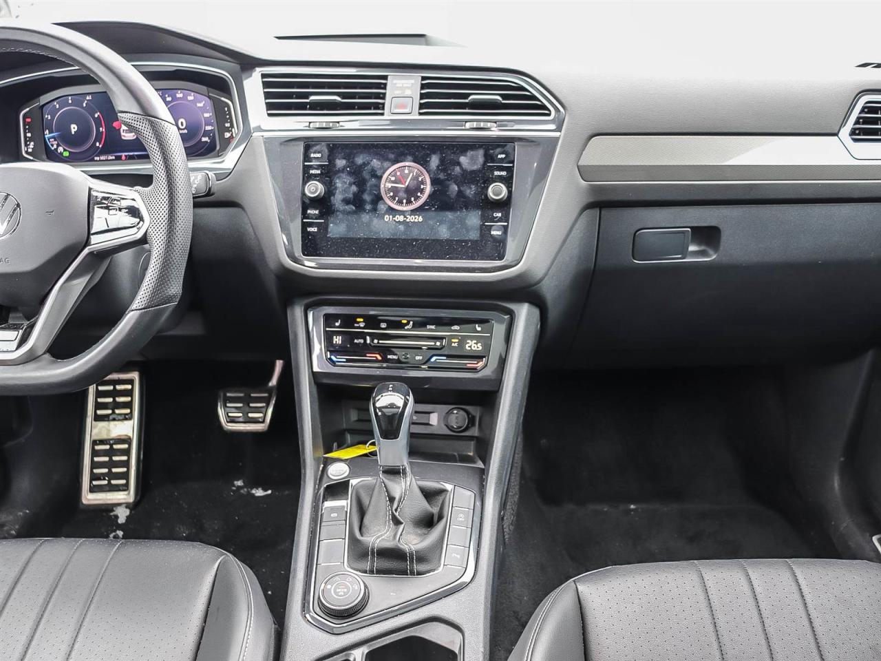 2024 Volkswagen Tiguan Comfortline R-Line Black Edition Photo