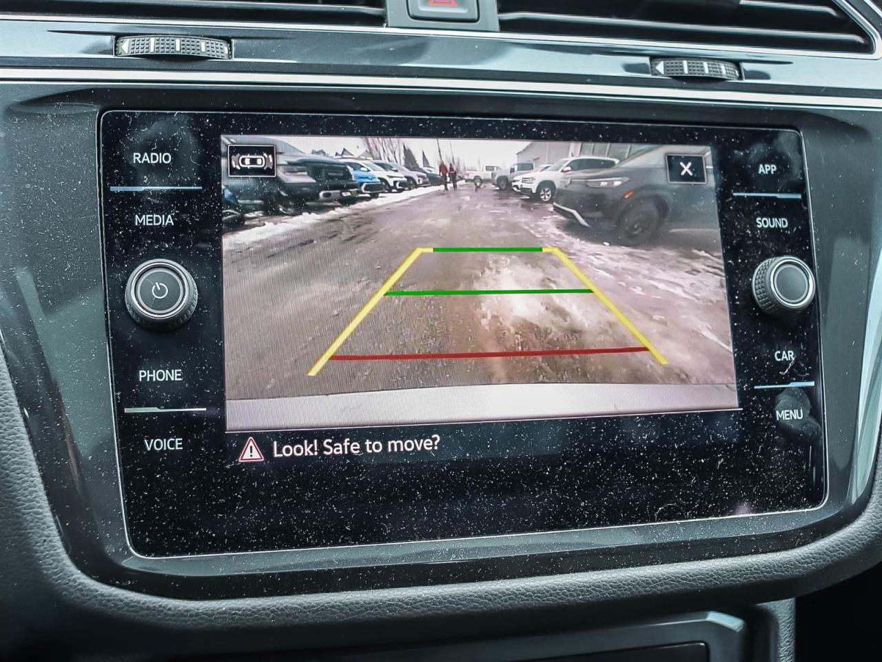 2024 Volkswagen Tiguan Comfortline R-Line Black Edition Photo