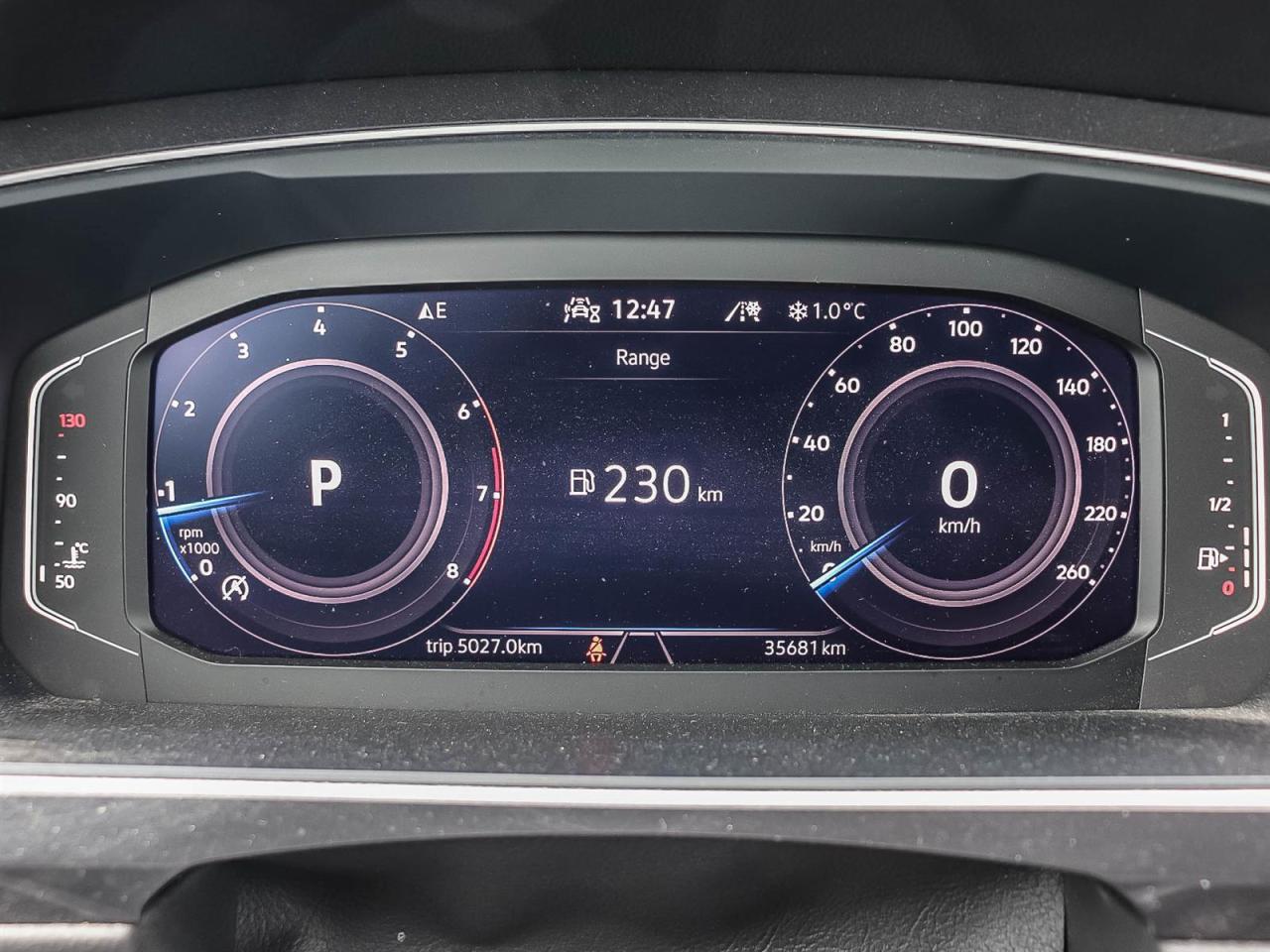 2024 Volkswagen Tiguan Comfortline R-Line Black Edition Photo