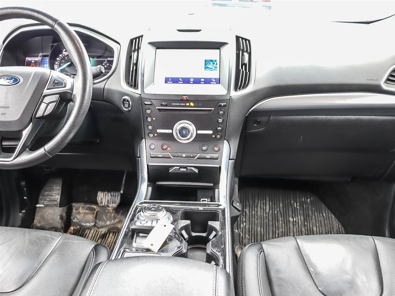 2019 Ford Edge Titanium Photo