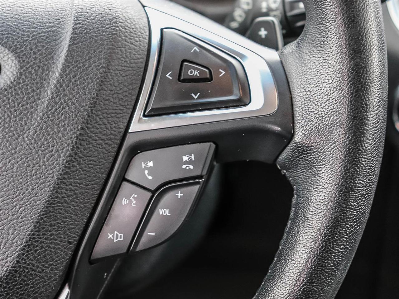 2019 Ford Edge Titanium Photo