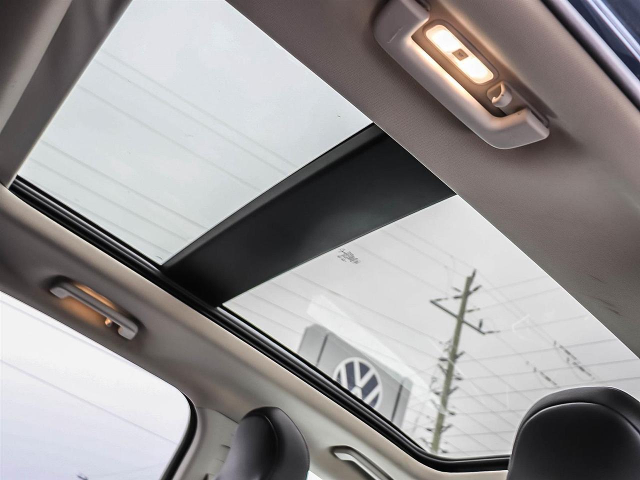 2019 Ford Edge Titanium Photo