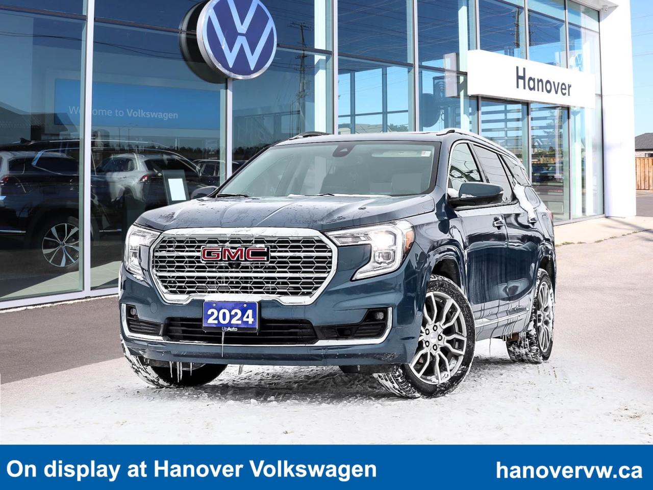 2024 GMC Terrain Denali Photo0