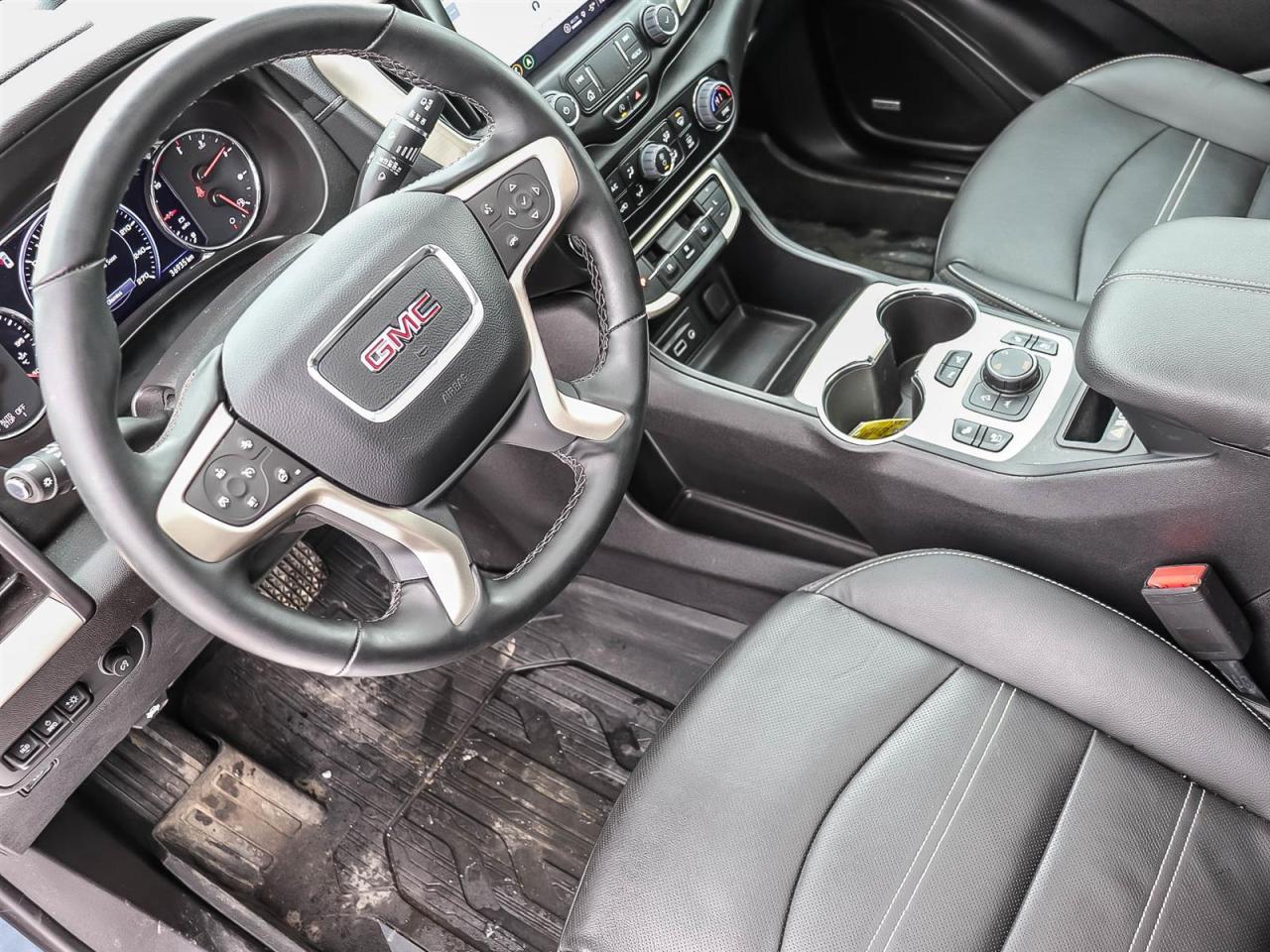 2024 GMC Terrain Denali Photo