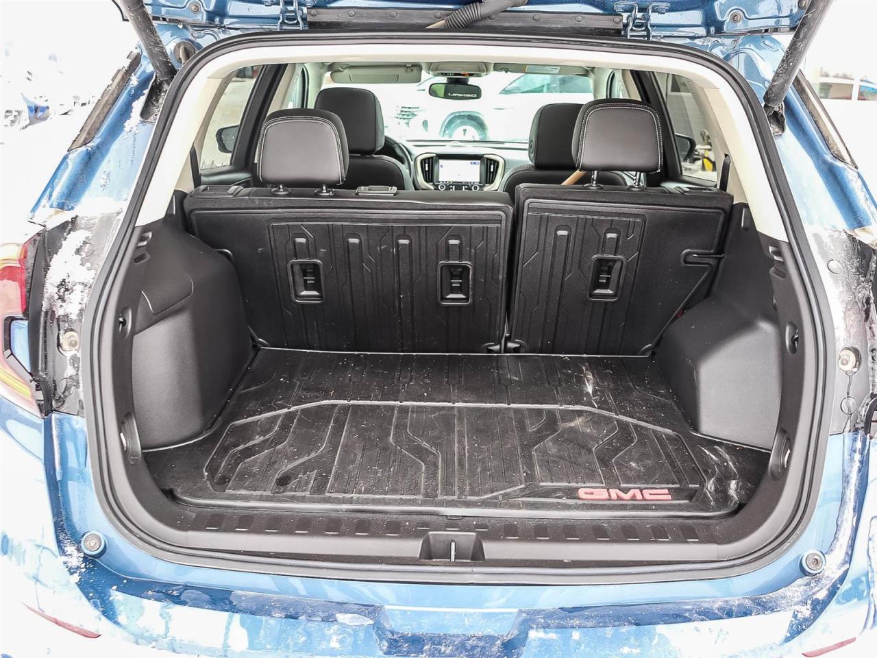 2024 GMC Terrain Denali Photo