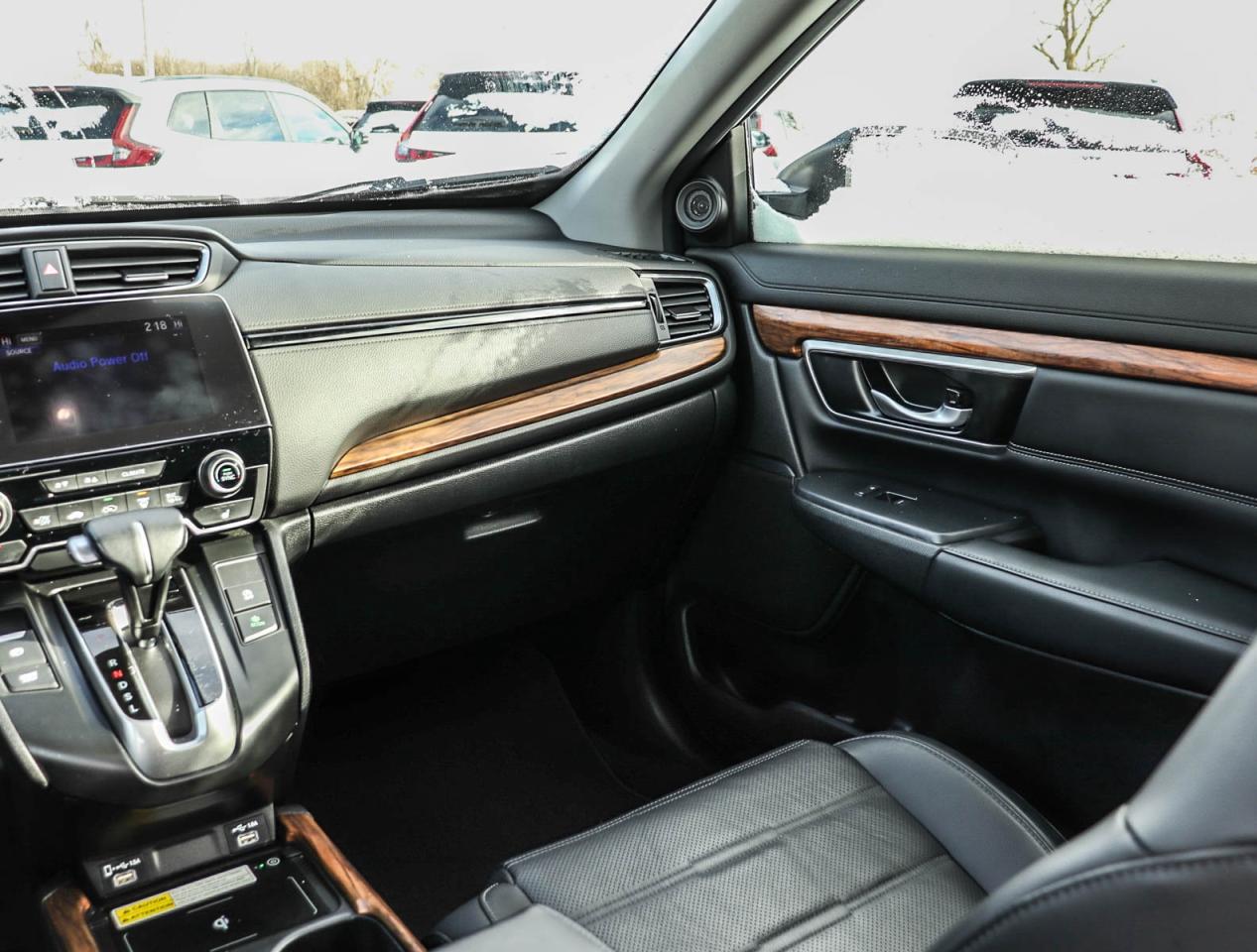 2022 Honda CR-V Touring Photo