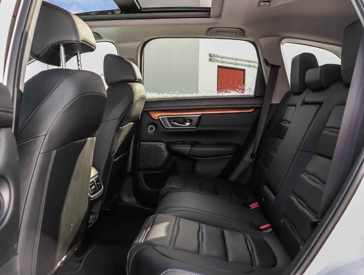 2022 Honda CR-V Touring Photo