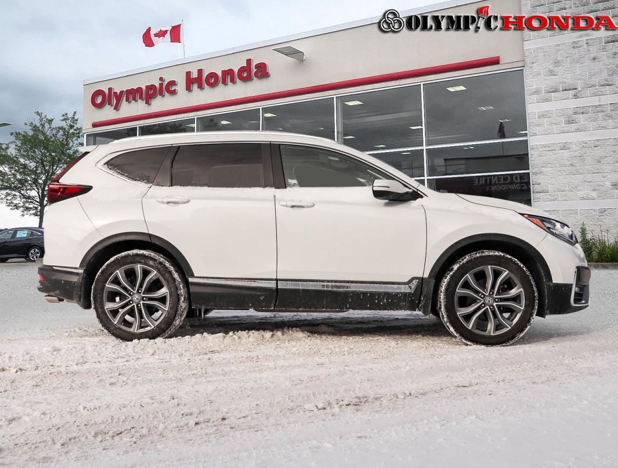 2022 Honda CR-V Touring Photo2