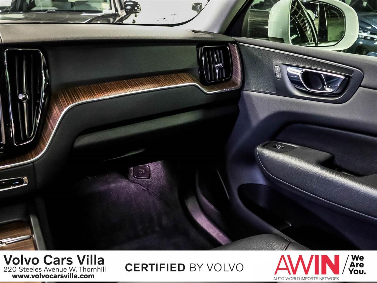 2021 Volvo XC60 T8 eAWD Inscription Expression Photo